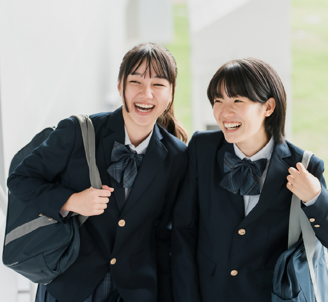 二人の女子中高生