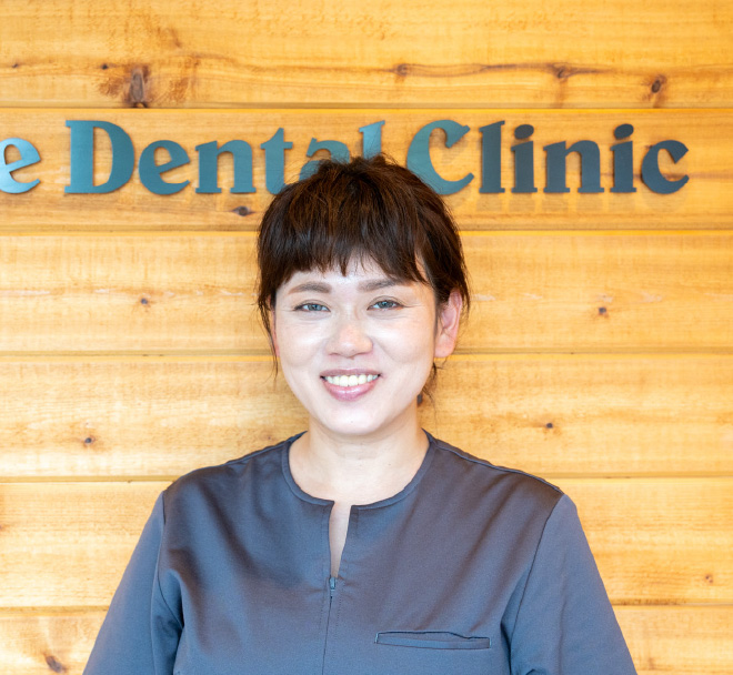 副院長の赤倉実里歯科医